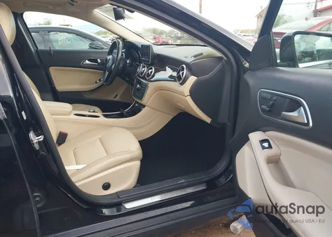 2015 Mercedes-Benz Gla 250 из США, поврежденный, VIN WDCTG4EB1FJ168138